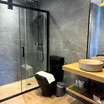 Апартаменти Ando Boutique