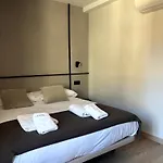 Апартаменти Ando Boutique