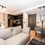Апартаменти Ando Boutique *