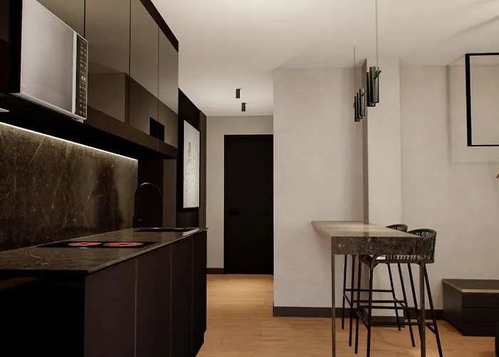 Ando Boutique Апартаменти *